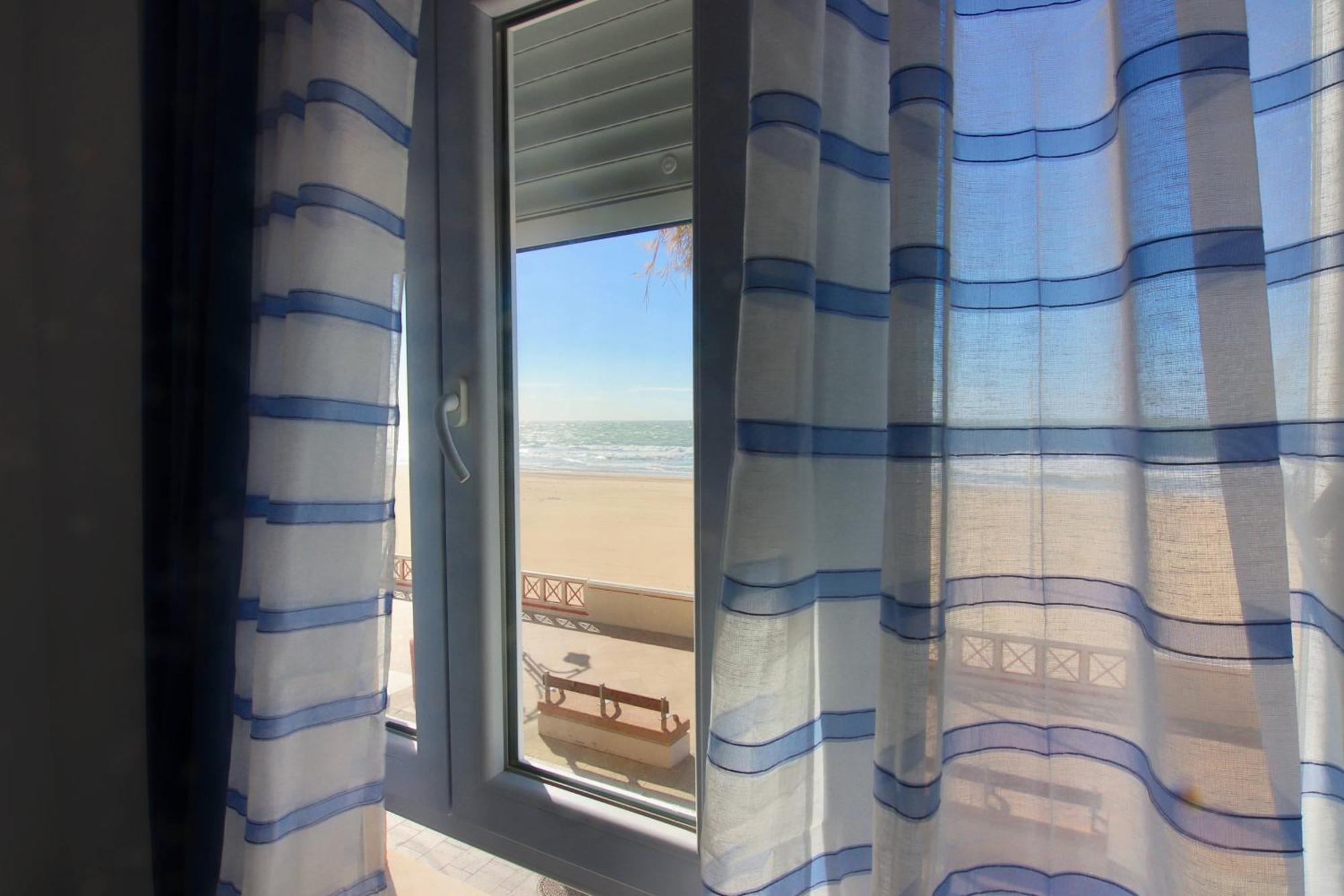 Aranpe Playa Cadiz Apartment Exterior photo